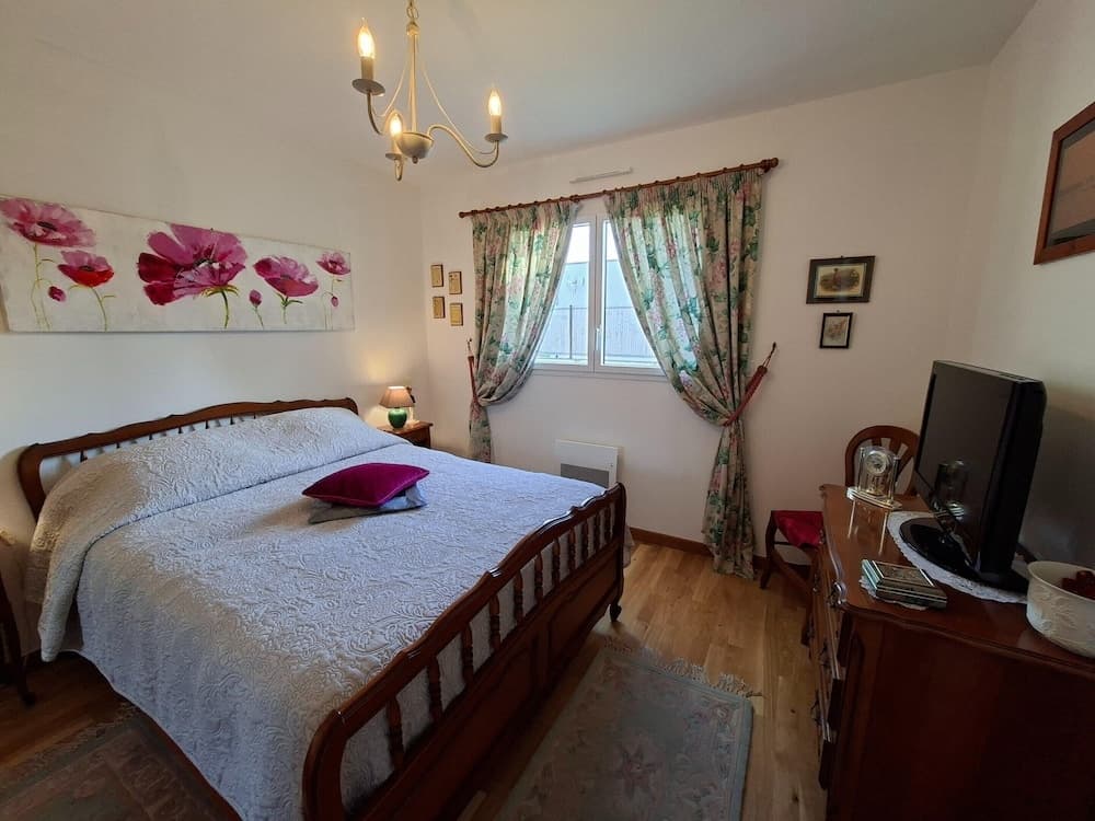 Ground Floor Holiday Home in Plestin des Greves - Miniature 3
