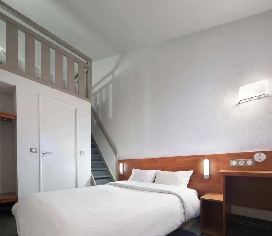 B&B HOTEL Angers 1 Beaucouzé - Photo 5