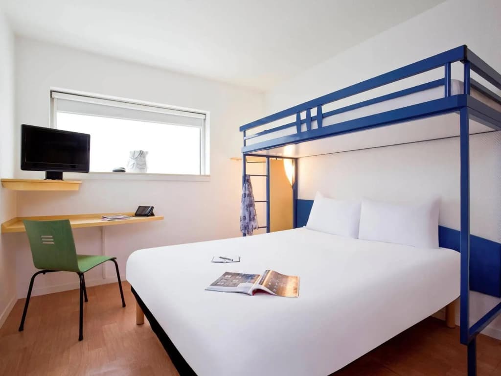 ibis budget Paris Porte de Montreuil - Photo 4