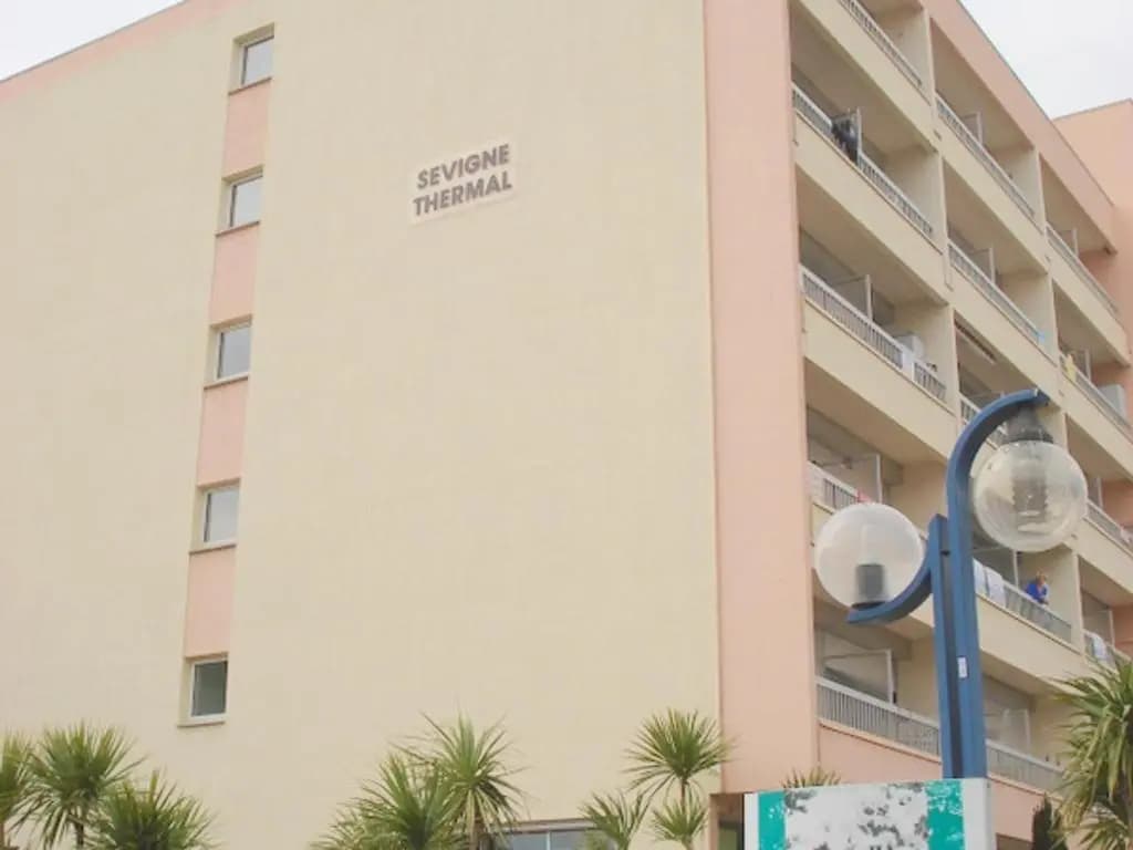 Appartement Balaruc-les-Bains, 1 pièce, 4 personnes - FR-1-503-77 - Photo 1