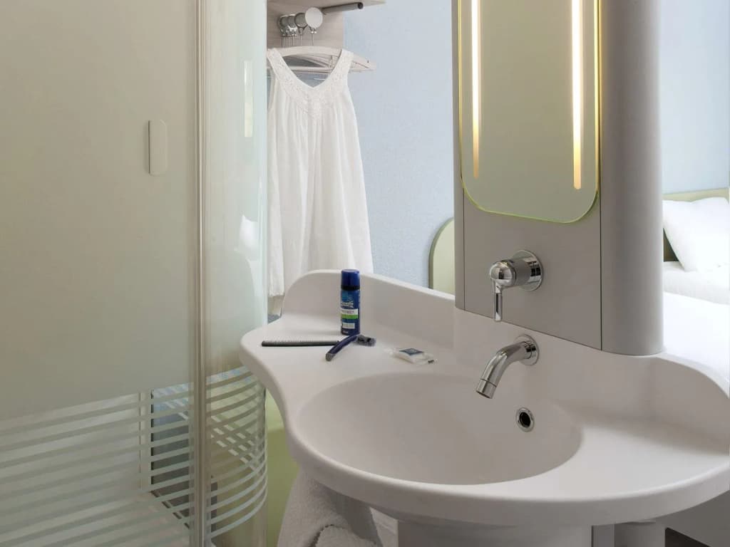 ibis budget Montceau-les-Mines - Miniature 8
