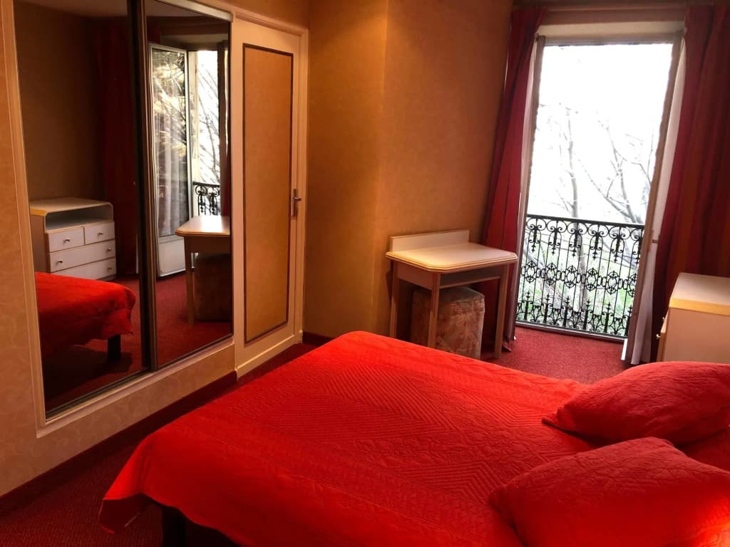 Hotel Busby - Miniature 6