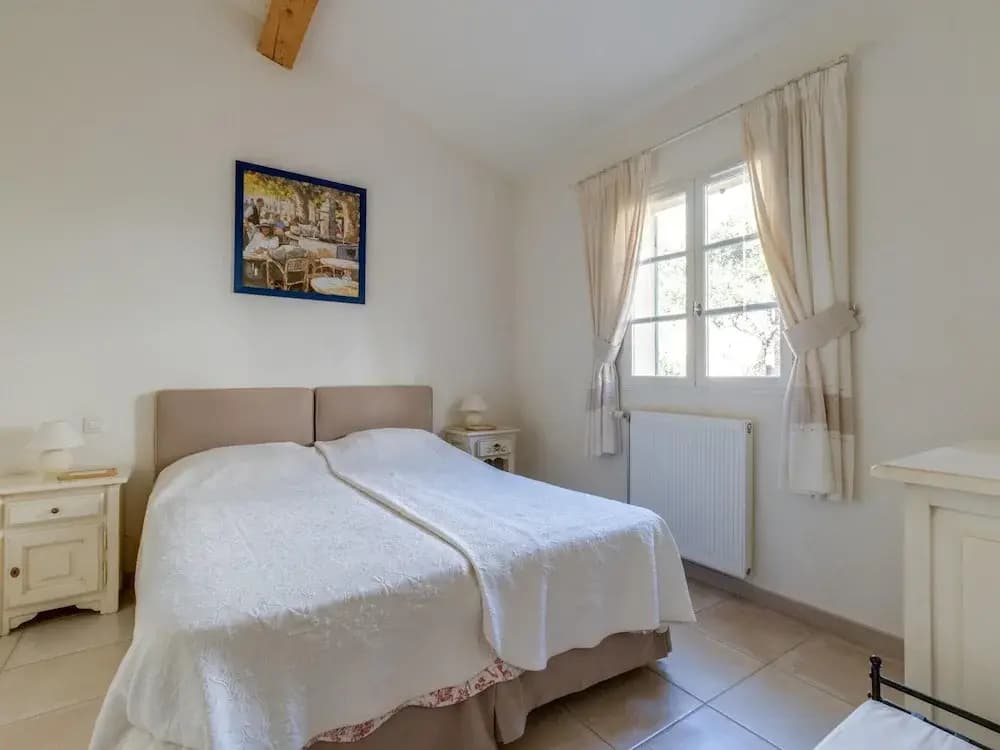 La Motte Resort Near Beach - Photo 2