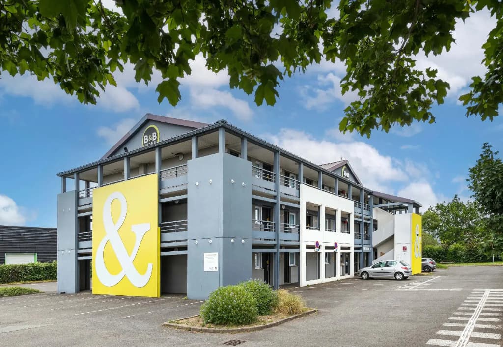 B&B HOTEL Angers 1 Beaucouzé - Photo 1