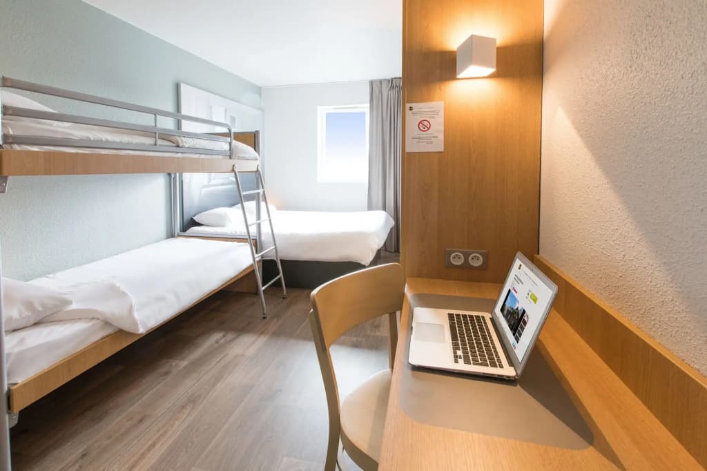 B&B HOTEL Rennes Est Cesson Sévigné 3 étoiles - Photo 5