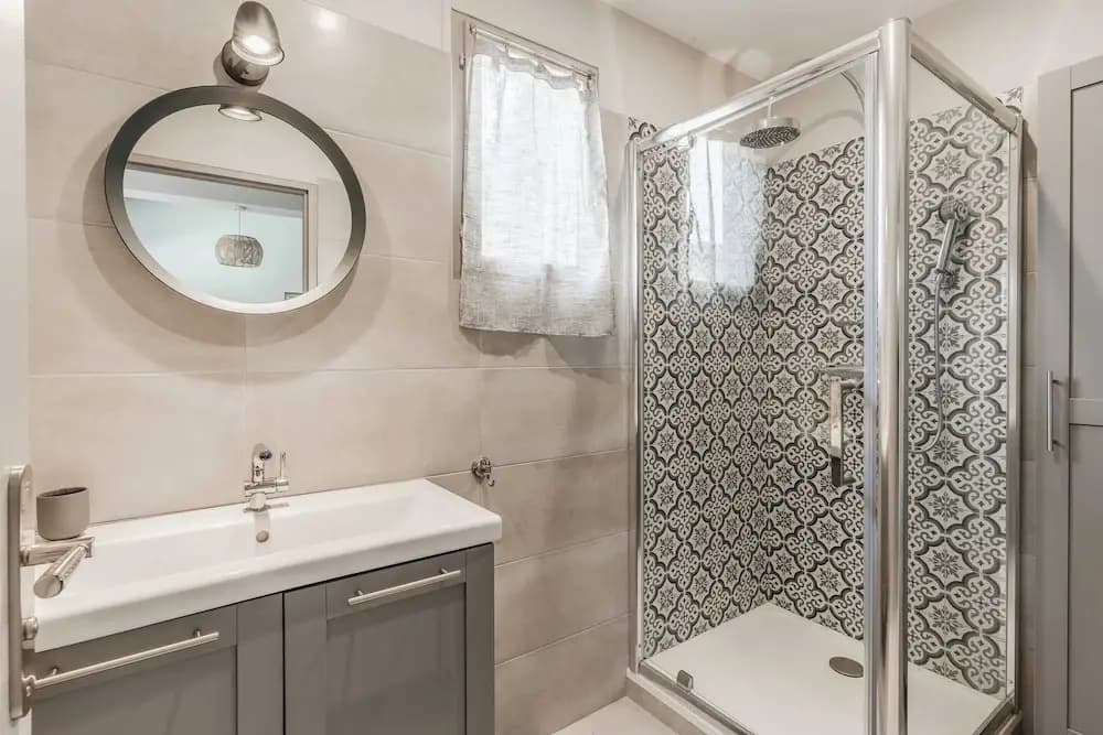 Townhouse With Garden 100m From Place Morny - Miniature 6