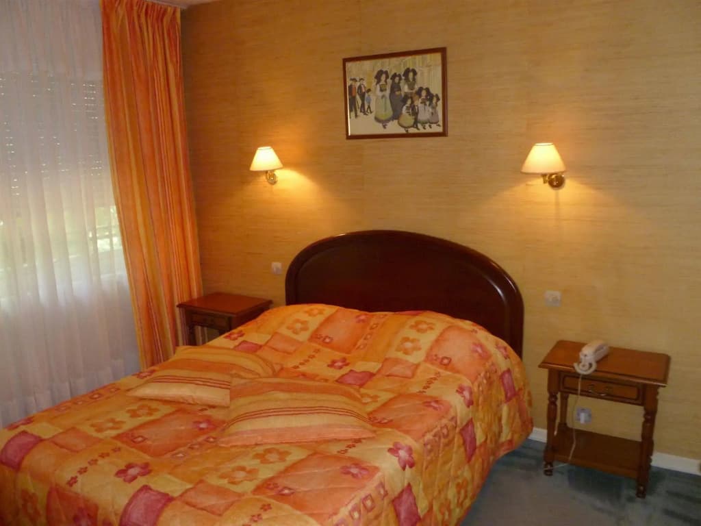Hotel Restaurant Les Pins - Photo 2