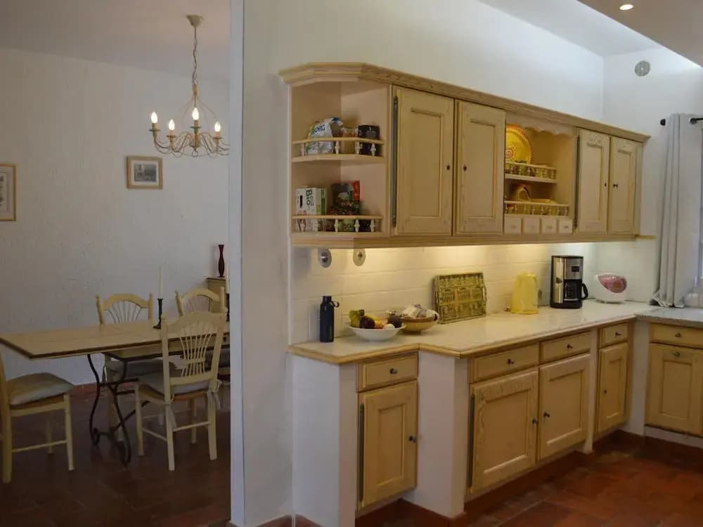 Rural Villa in Lorgues With a Private Pool - Miniature 8
