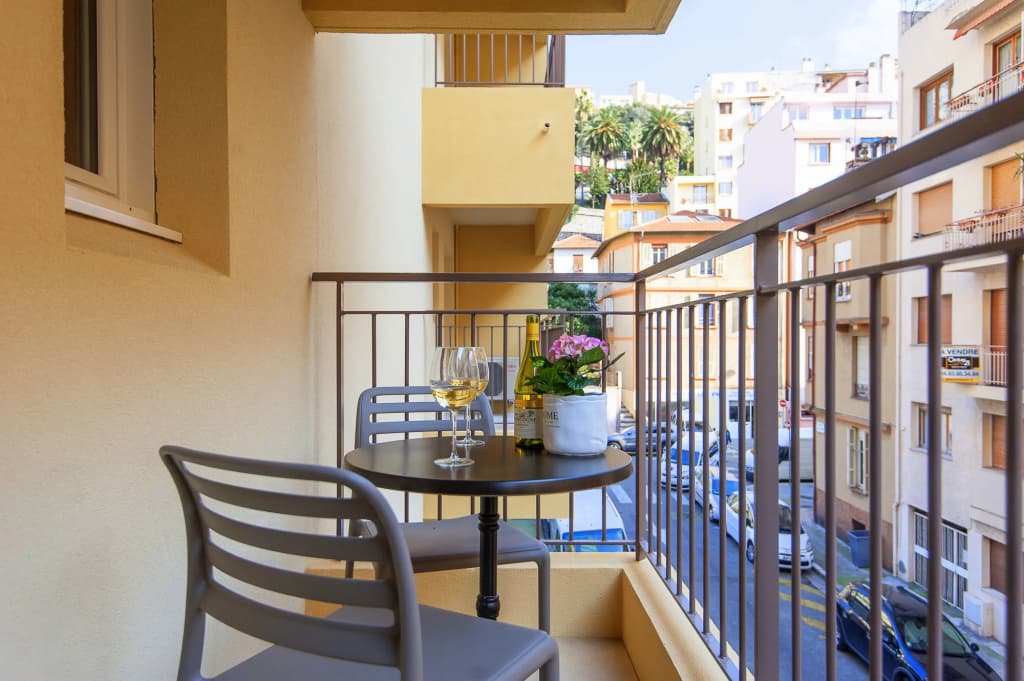 Villa Serafina Apartments - Photo 4