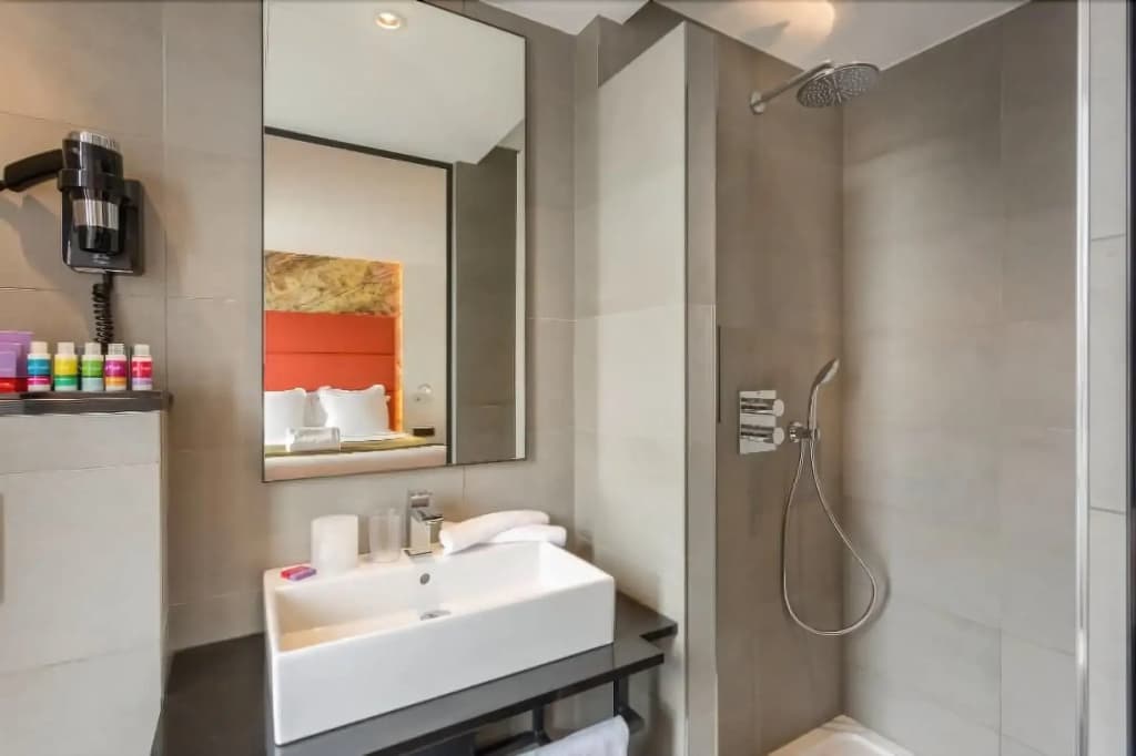 Hôtel Scarlett - Miniature 8