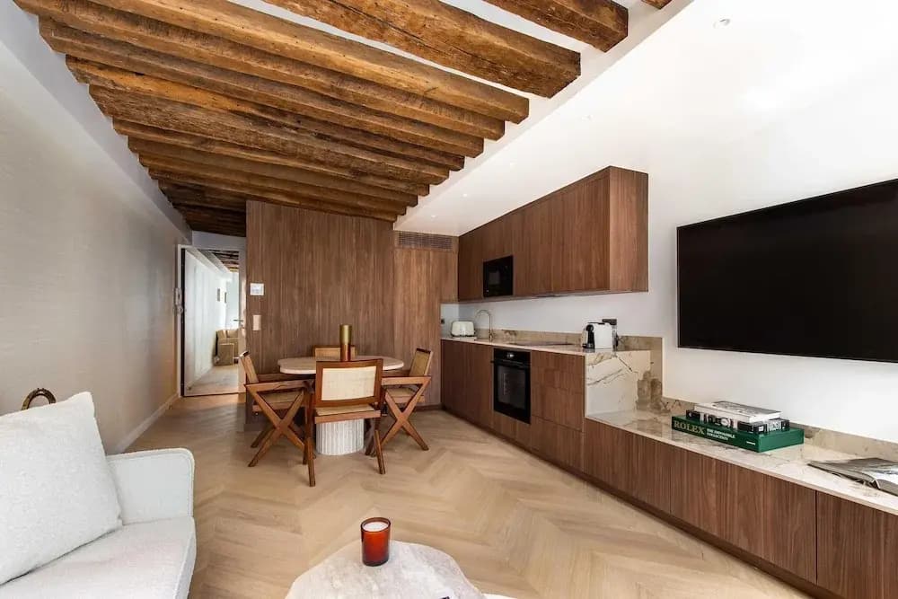 Magnificent Apartment /AC -1br/4p- Palais-royal - Photo 5