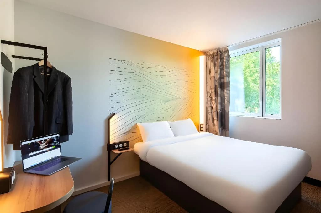 B&B HOTEL Saint-Denis Porte de Paris - Photo 4
