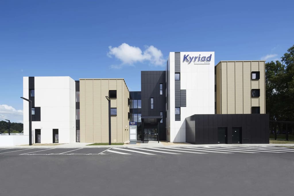 Kyriad Prestige Pau - Zenith - Palais Des Sports - Photo 1