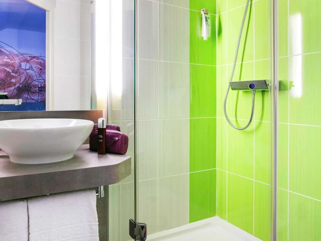 ibis Styles Clermont Ferrand Le Brezet Aeroport - Miniature 7