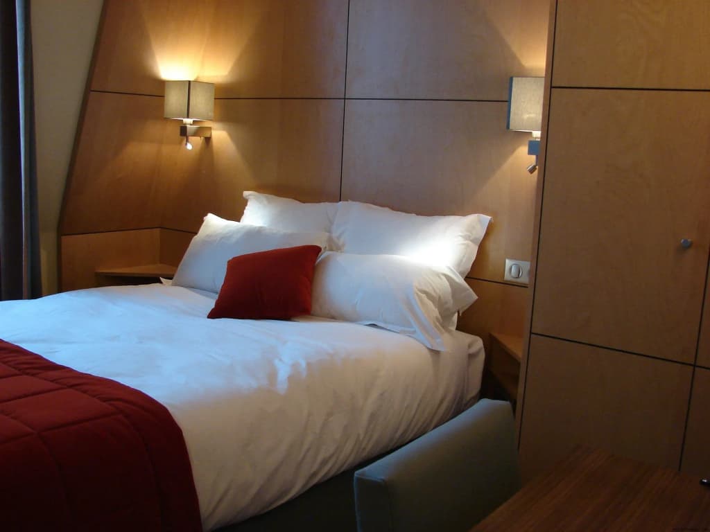 Hotel De L'Universite - Photo 5