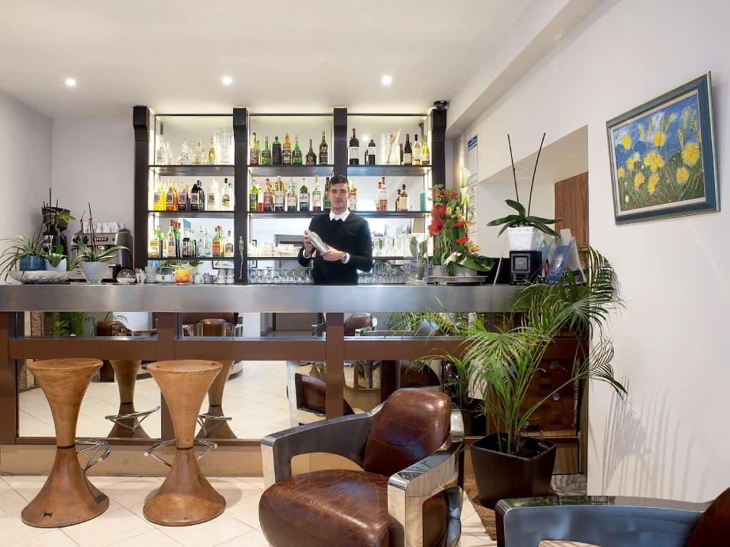 Hotel Esprit d'Azur - Photo 1