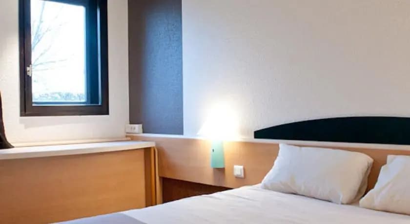 Egg Hotel Gonesse - Miniature 6