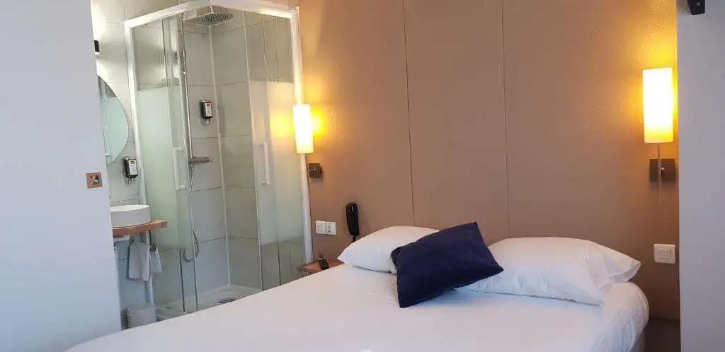 Hotel Bristol - Photo 5