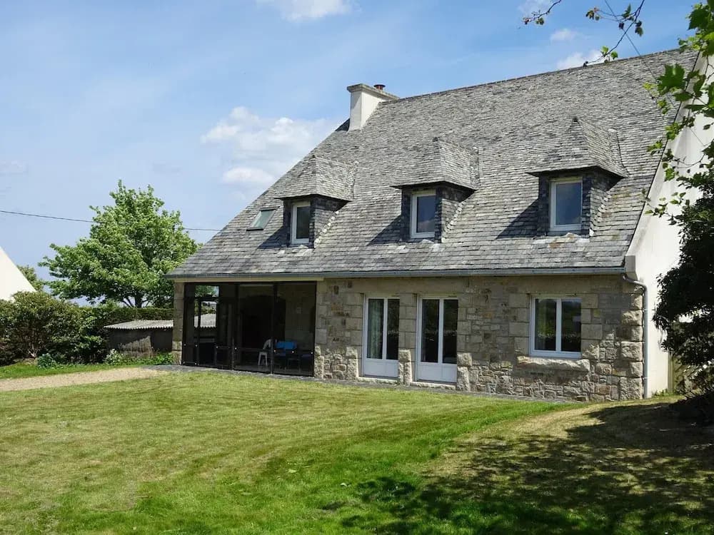 Beautiful Family Holiday Home in Diben, Plougasnou - Photo 1