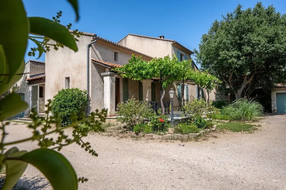 Mas Lou Pitchoun Exceptional Villa Between the Alpilles and Avignon - Photo 1