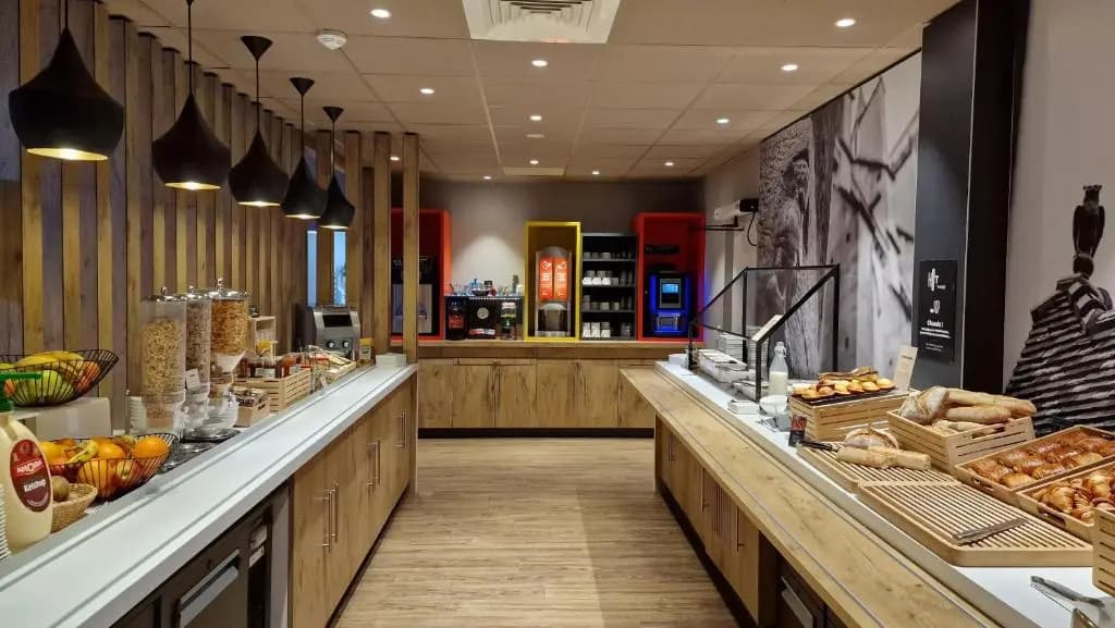Ibis Budget Dijon Centre Clemenceau - Photo 5