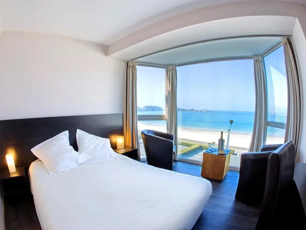 Hotel De la Plage d'Erquy - Photo 3