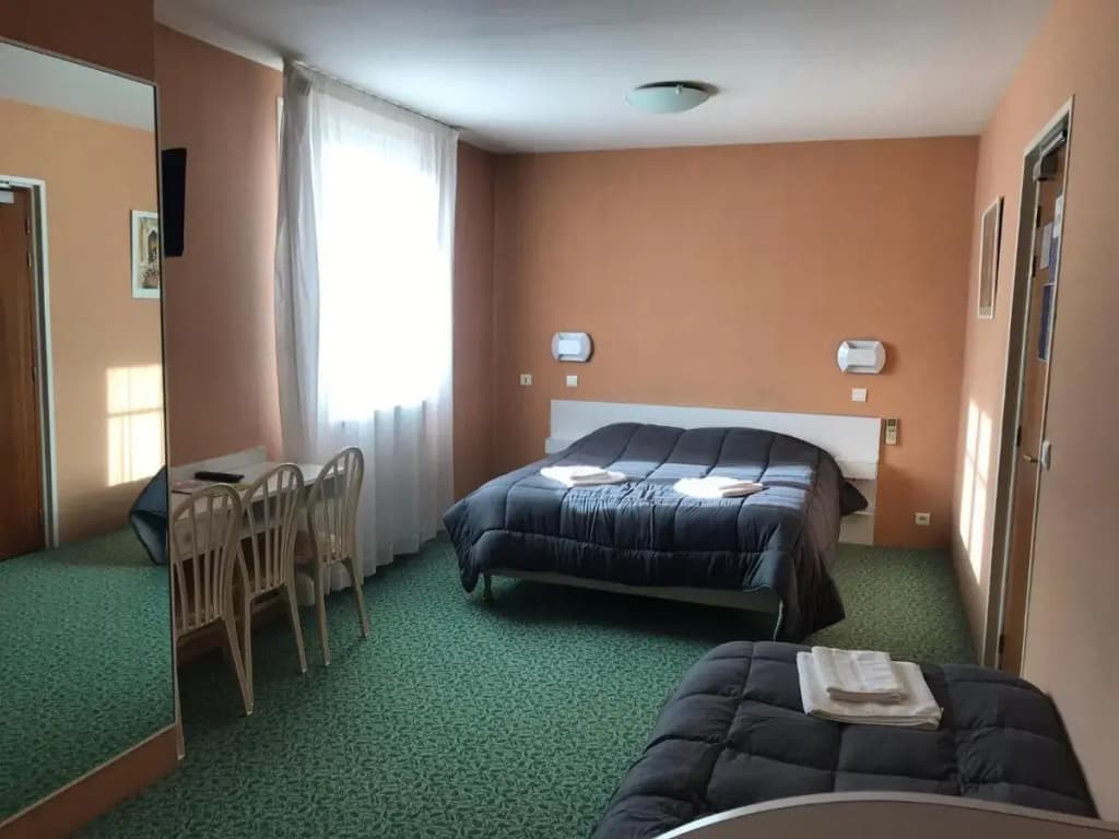Hotel Les Chenes - Photo 4