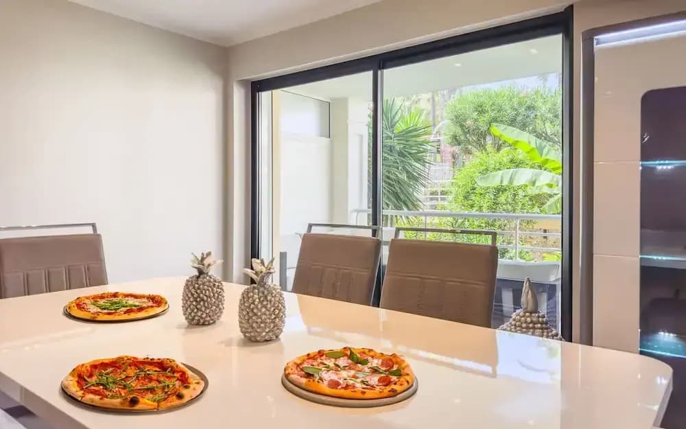 Le First in Cannes With 2 Bedrooms and 2 Bathrooms - Miniature 6
