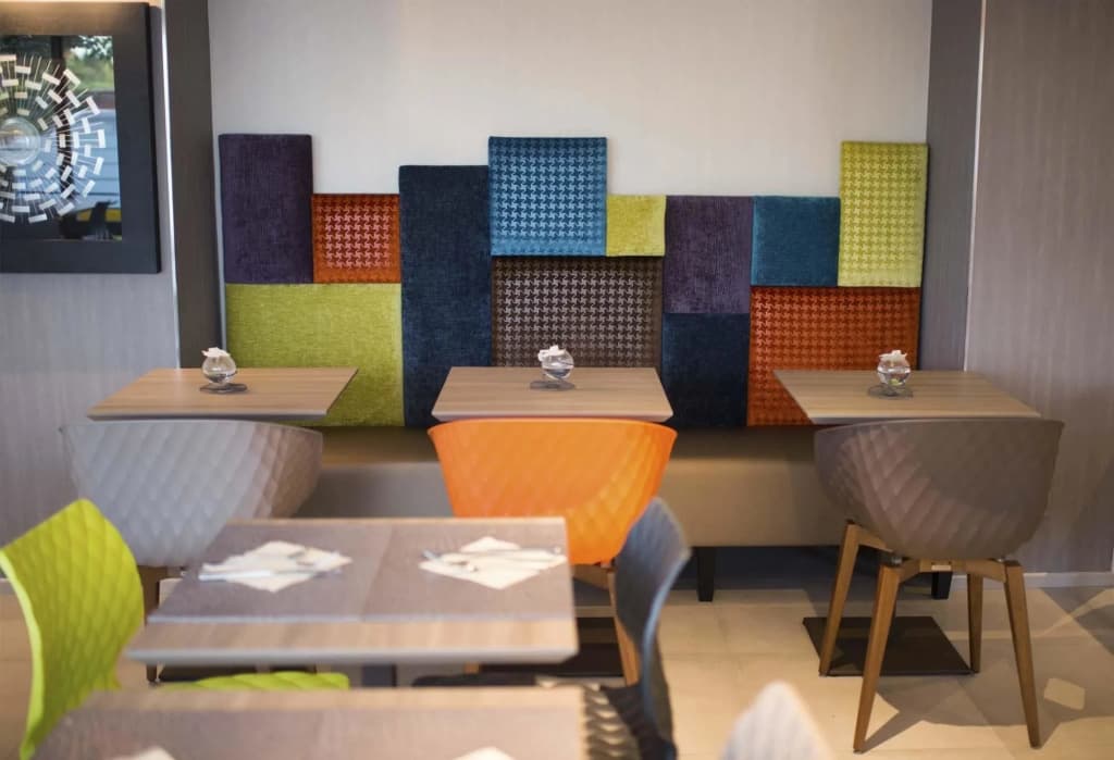 ibis Styles Saint-Quentin - Miniature 7