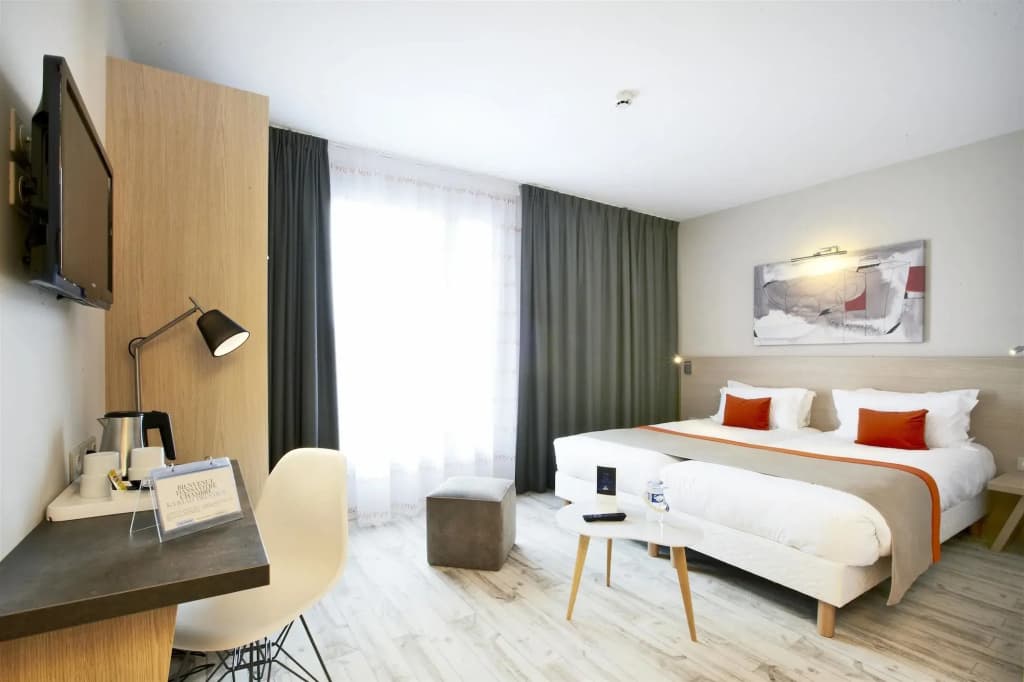 Kyriad Prestige Vannes Centre - Palais Des Arts - Photo 5