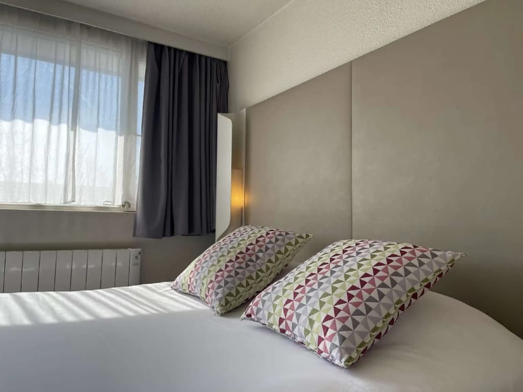 Hotel Campanile Conflans Sainte Honorine - Miniature 6