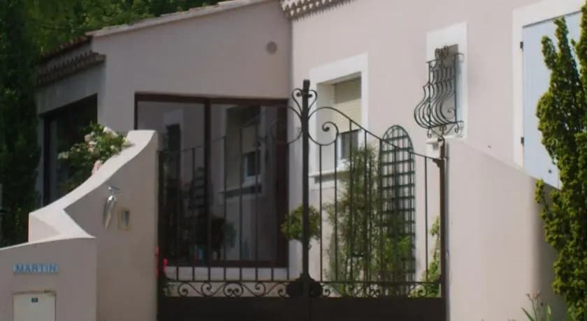 Le Clos Martin - Photo 1