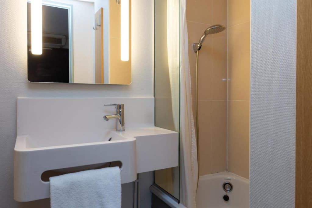 B&B Hotel Bayonne - Miniature 8