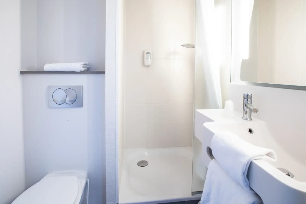 B&B HOTEL Rennes Ouest Villejean - Miniature 8