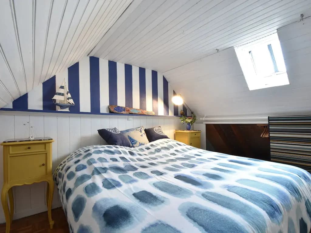 House Full of Charm With Garden,10min From the Pointe du Raz - Miniature 3