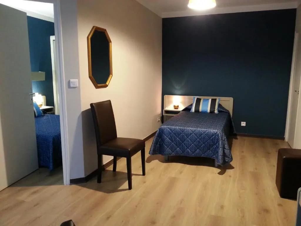 Beach Hotel - Miniature 2
