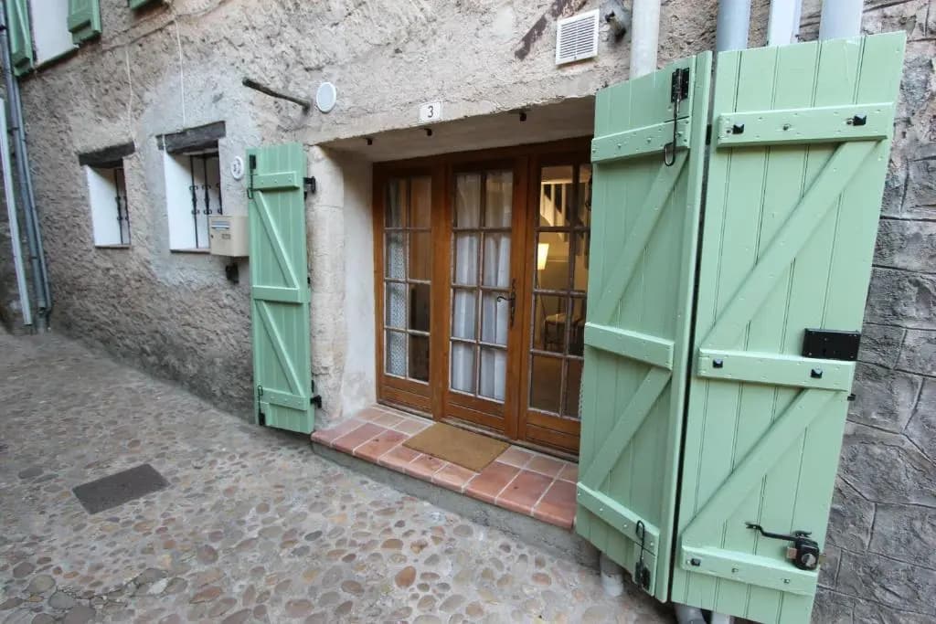 Traditional Provencal Stone House - Photo 1