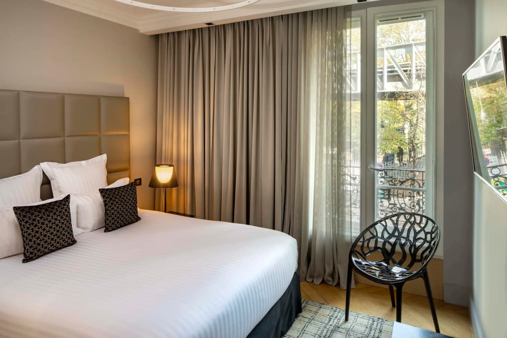 First Hotel Paris Tour Eiffel - Photo 3