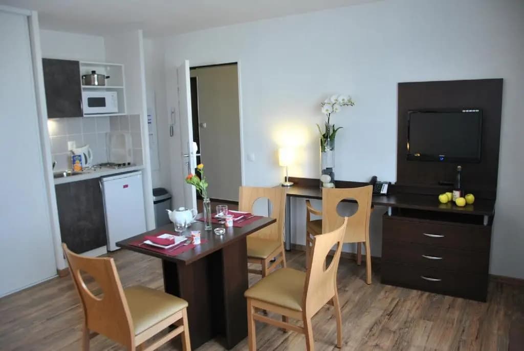 Séjours & Affaires Caen Le Clos Beaumois - Photo 2