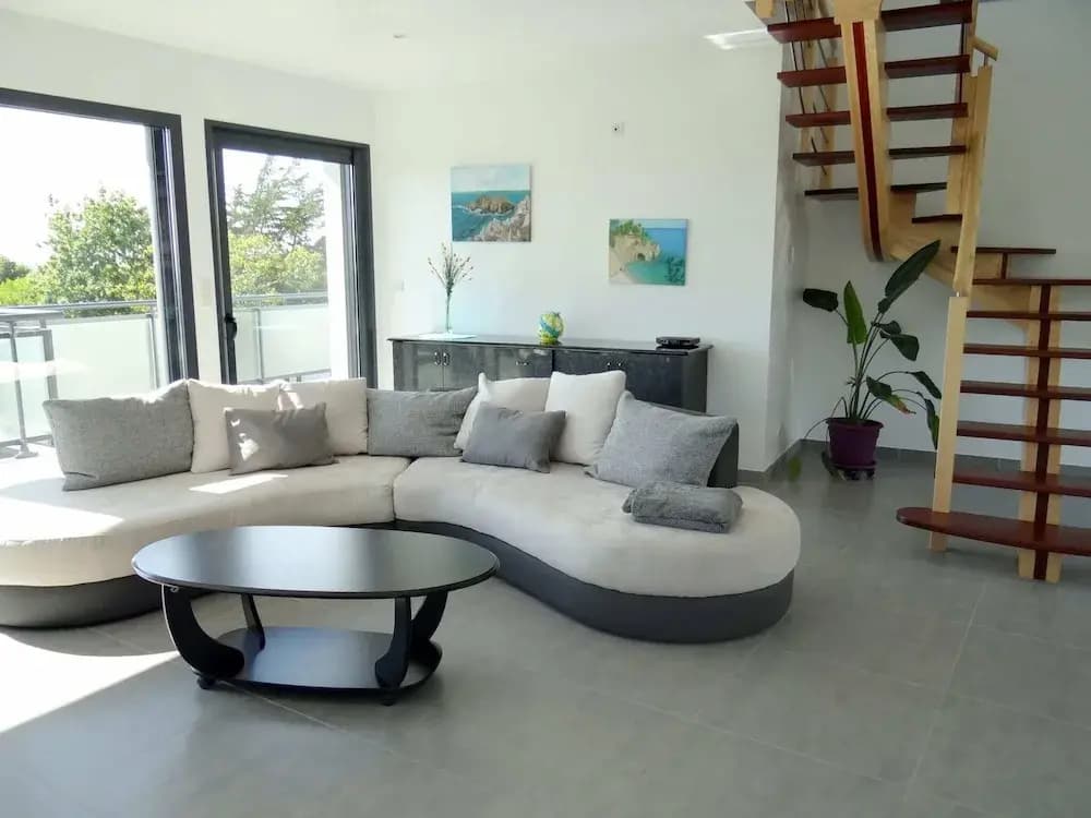 Holiday Home With sea Views, St. Nic - Miniature 4