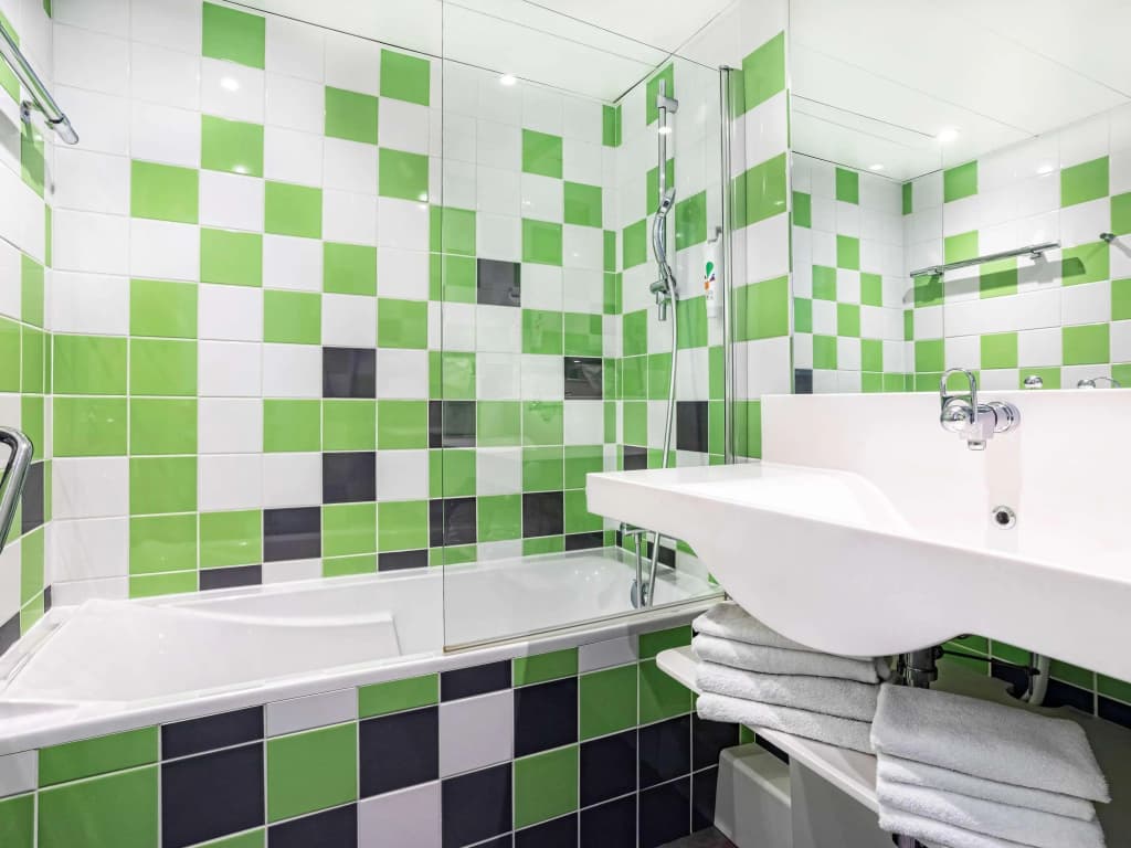 ibis Styles Avignon Sud - Miniature 6