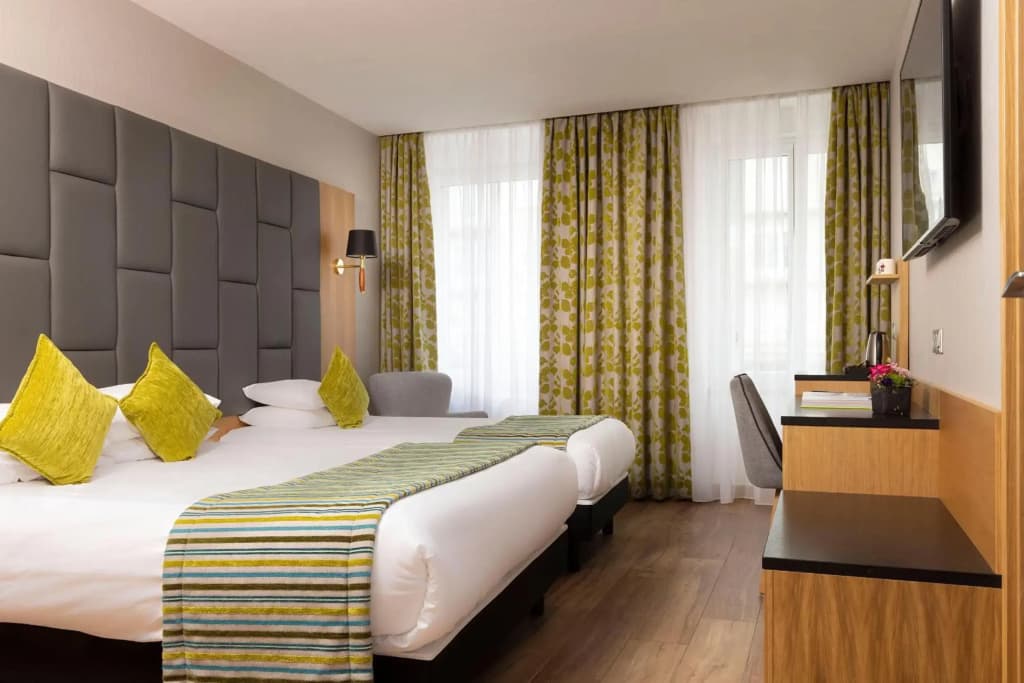 Hotel Bristol - Photo 5