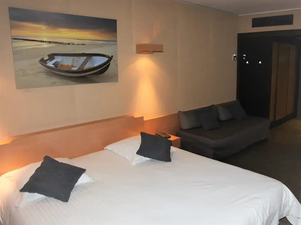 Amirauté Hotel - Miniature 7