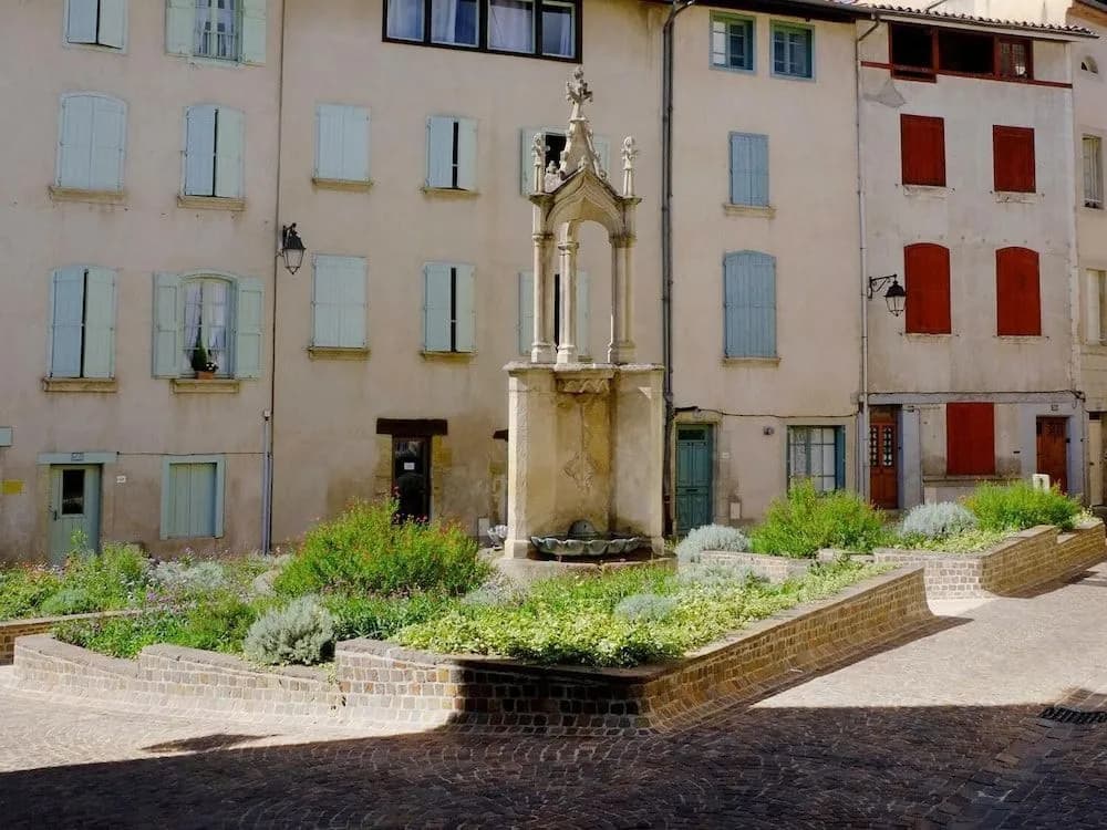 Prau Saint Jacques - Photo 1