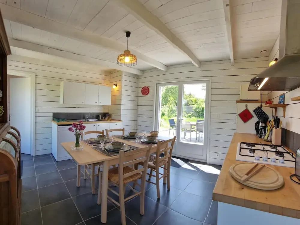Comfortable Holiday Home on Large Garden Plot in Locquirec - Miniature 5
