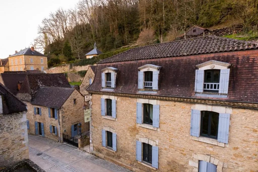 Hotel Pontet - Photo 1