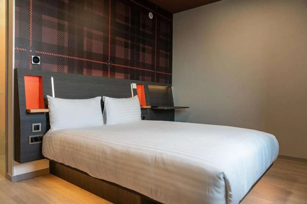 easyHotel Paris Nord Aubervilliers - Photo 4
