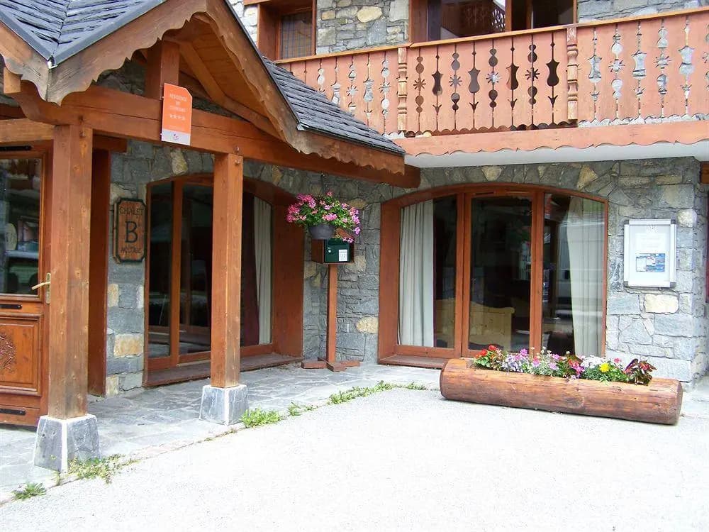 Les Chalets de L'Adonis - Photo 1