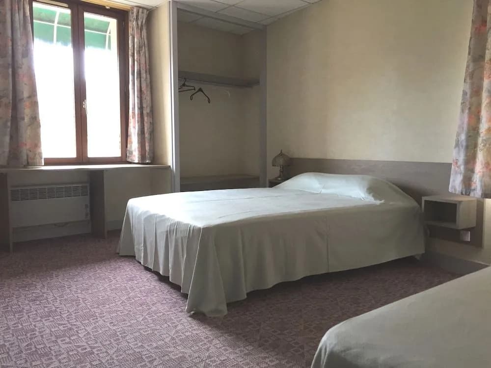 Hotel De La Mare - Miniature 6