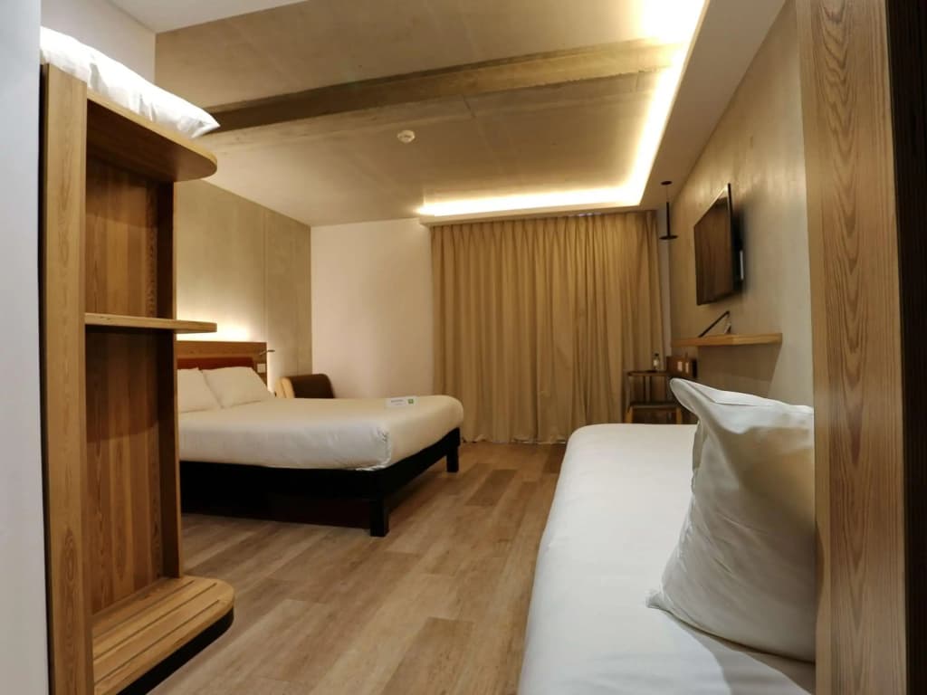 ibis Styles Ajaccio Napoleon - Photo 2